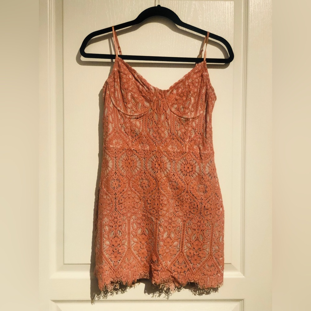Express Lace Nude Dress (M)
